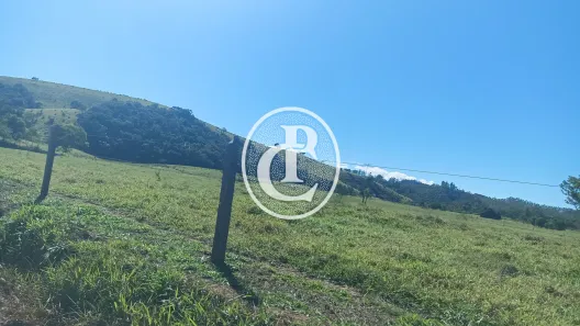 Fazenda/Sítio com 4 Quartos à venda, 1m² no Centro, Jacareí