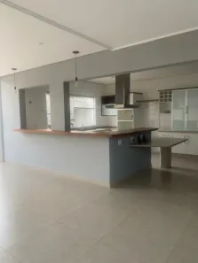 Casa com 3 Quartos à venda, 375m² no Jardim Karaíba, Uberlândia