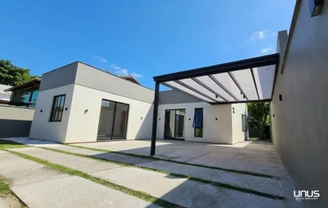 Casa com 3 Quartos à venda, 179m² no Carianos, Florianópolis