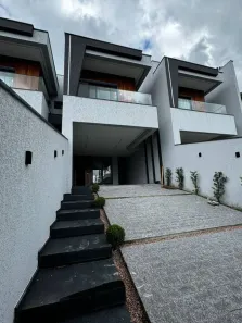 Sobrado com 3 Quartos à venda, 162m² no Glória, Joinville