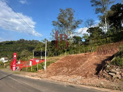 Lote/Terreno à venda, 360m² no São Victor COHAB, Caxias do Sul