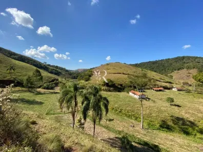 Fazenda/Sítio com 2 Quartos à venda, 556600m² no , Paraíba do Sul
