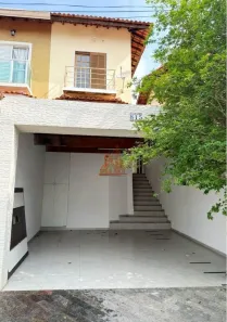Casa com 2 Quartos à venda, 165m² no Jardim Rio das Pedras, Cotia