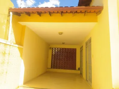 Casa com 3 Quartos à venda, 250m² no Cândida Câmara, Montes Claros
