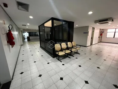 Ponto Comercial para alugar, 321m² no Centro, Itajaí