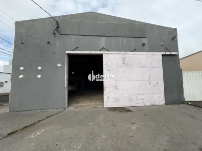Ponto Comercial para alugar, 340m² no Tibery, Uberlândia