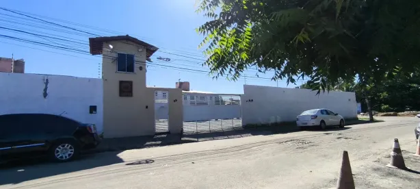 Apartamento com 2 Quartos para alugar, 50m² no Itaperi, Fortaleza