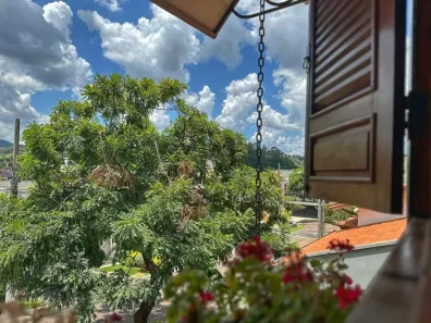 Casa de Condomínio com 3 Quartos à venda, 207m² no Jardim Niero, Louveira
