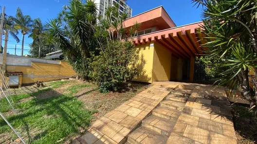 com 3 Quartos para alugar, 259m² no Vila Independência, Piracicaba