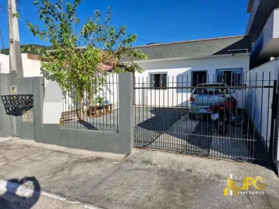 Casa com 2 Quartos à venda, 80m² no Rio Pequeno, Camboriú