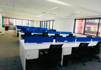 Sala Comercial para alugar, 290m² no Vila Olímpia, São Paulo