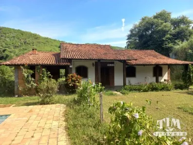Fazenda/Sítio com 3 Quartos à venda, 150m² no Centro, Três Rios