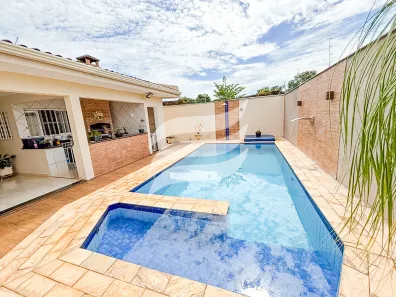 Casa com 3 Quartos à venda, 233m² no Novo Paraíso, Araçatuba