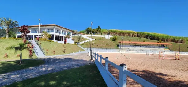 Fazenda/Sítio com 3 Quartos à venda, 300m² no Jardim Itapema, Guararema