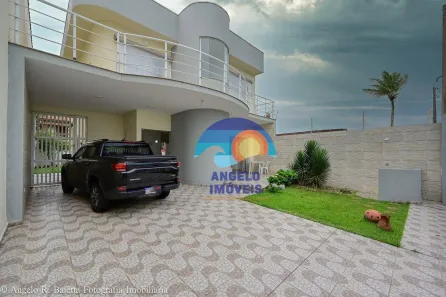 Sobrado com 3 Quartos à venda, 148m² no Estância Balneária Belmira Novaes, Peruíbe