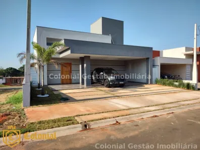 Casa com 3 Quartos à venda, 221m² no Centro, Salto