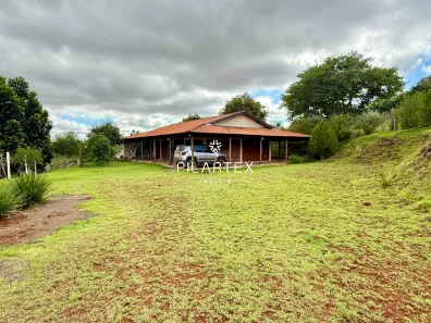 Fazenda/Sítio com 3 Quartos à venda, 330m² no Maravilha, Londrina