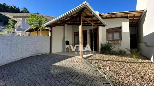 Casa com 3 Quartos à venda, 116m² no Escola Agrícola, Blumenau
