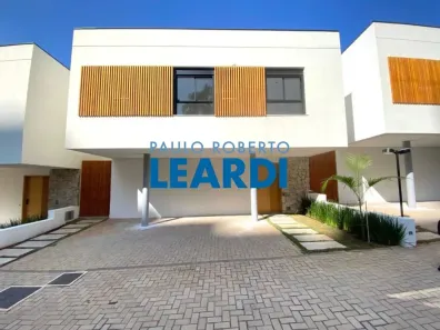 Casa de Condomínio com 4 Quartos à venda, 310m² no Jardim Prudência, São Paulo