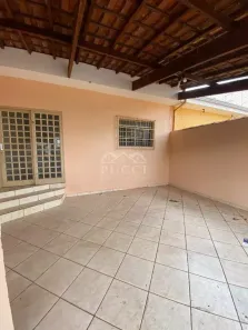 Casa com 3 Quartos para alugar, 175m² no Parque Universitário, Franca