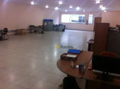 Sala Comercial para alugar, 330m² no Baeta Neves, São Bernardo do Campo