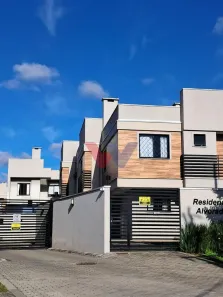 Sobrado com 3 Quartos à venda, 50m² no Uberaba, Curitiba