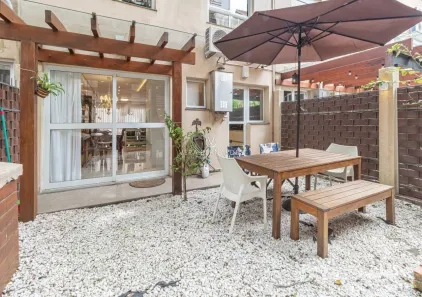 Casa de Condomínio com 3 Quartos à venda, 220m² no Pedra Redonda, Porto Alegre