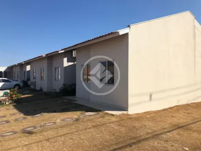 Casa de Condomínio com 2 Quartos à venda, 110m² no Petrópolis, Várzea Grande