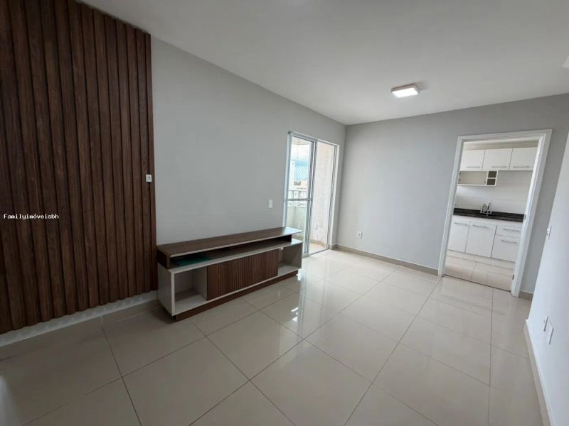 Apartamento com 2 quartos — Planalto, Belo Horizonte