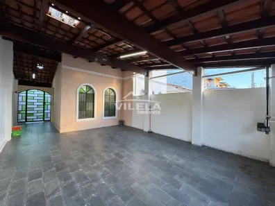 Sobrado com 3 Quartos à venda, 128m² no Jardim Estrela D¿Alva, Caraguatatuba