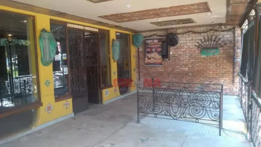 Ponto Comercial para alugar, 515m² no Charitas, Niterói