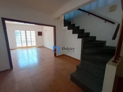 Sobrado com 4 Quartos à venda, 230m² no Jardim Regina, São Paulo