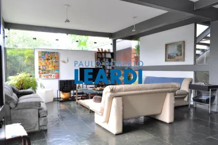 Sobrado com 4 Quartos à venda, 345m² no Vila Madalena, São Paulo