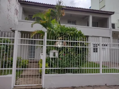 Casa com 4 Quartos à venda, 170m² no Centro, Santa Maria