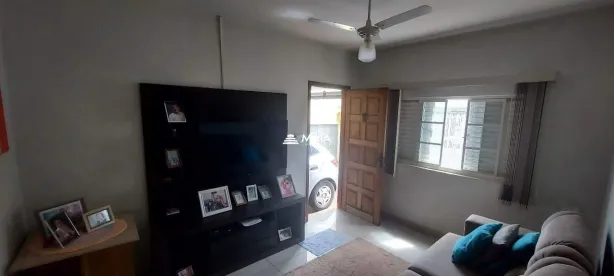Casa com 3 Quartos à venda, 160m² no Cidade Jardim, Uberaba