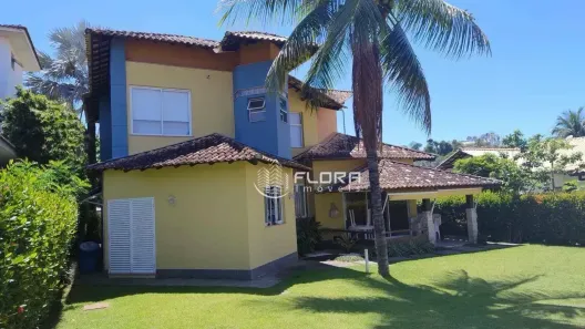 Casa de Condomínio com 3 Quartos à venda, 250m² no Piratininga, Niterói