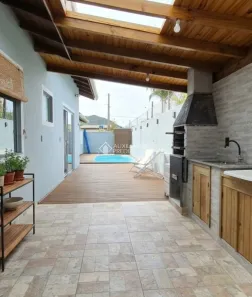 Casa com 2 Quartos para alugar, 90m² no Campeche, Florianópolis