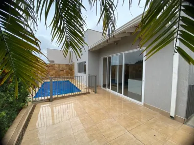 Casa com 4 Quartos à venda, 221m² no Jardim do Lago, Uberaba