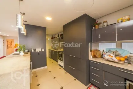 Casa com 3 Quartos à venda, 306m² no Santa Cecília, Porto Alegre