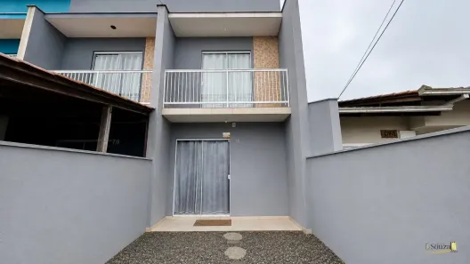 Sobrado com 2 Quartos à venda, 59m² no Espinheiros, Joinville