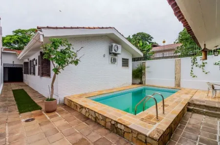 Casa com 4 Quartos à venda, 202m² no Medianeira, Porto Alegre