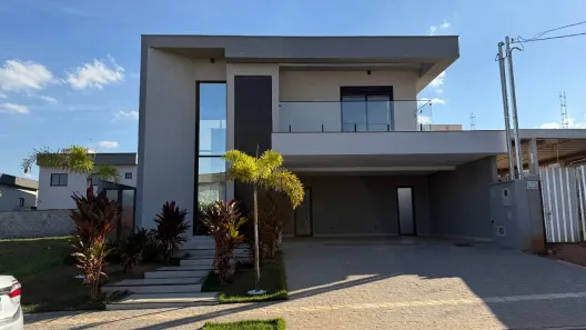 Sobrado com 4 Quartos à venda, 270m² no Jardins Bolonha, Senador Canedo