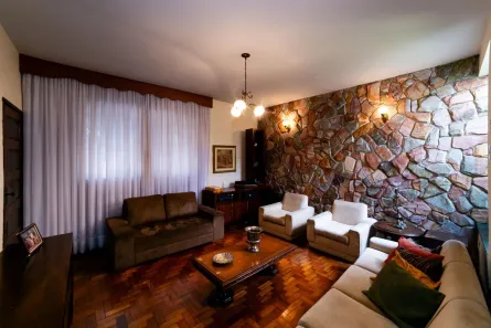 Casa com 3 Quartos à venda, 240m² no Cachoeirinha, Belo Horizonte