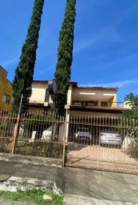 Casa com 6 Quartos à venda, 286m² no Jardim Tropical, Resende