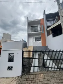 Sobrado com 2 Quartos à venda, 68m² no Águas Claras, Brusque
