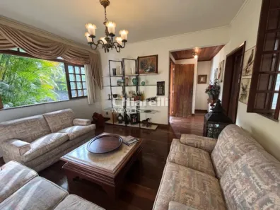 Casa com 4 Quartos à venda, 350m² no Icaraí, Niterói