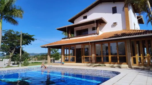 Sobrado com 4 Quartos à venda, 341m² no Ninho Verde II, Pardinho