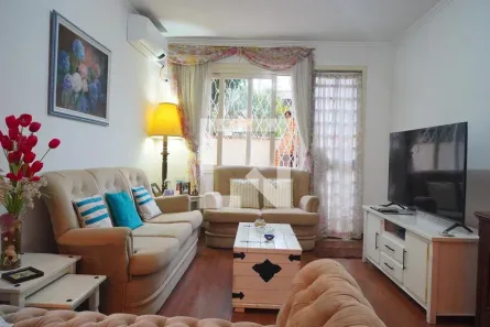 Apartamento com 3 Quartos à venda, 100m² no Três Figueiras, Porto Alegre