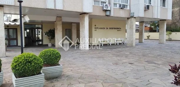 Apartamento com 2 Quartos à venda, 74m² no Independência, Porto Alegre
