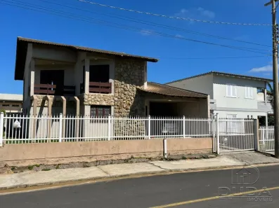 Casa com 4 Quartos à venda, 245m² no Centro, Balneário Rincão